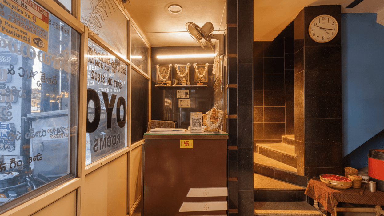 Hotel Swarna Mayuri